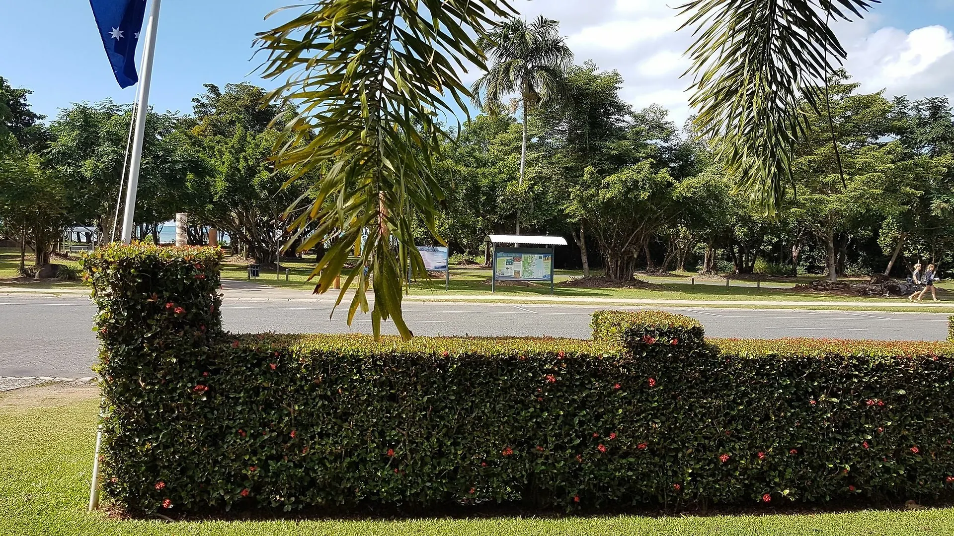 **** Holiday park Mission Beach Hideaway Holiday Village Australia