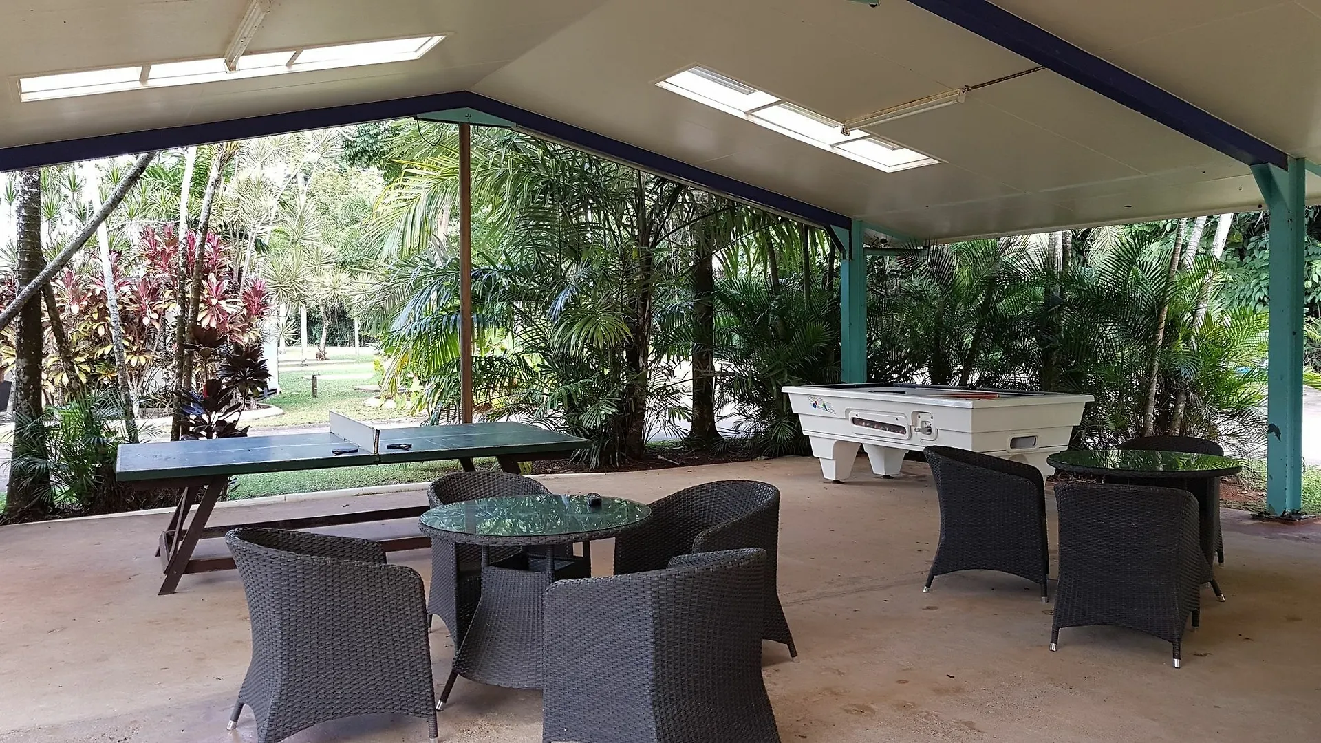 **** Holiday park Mission Beach Hideaway Holiday Village Australia